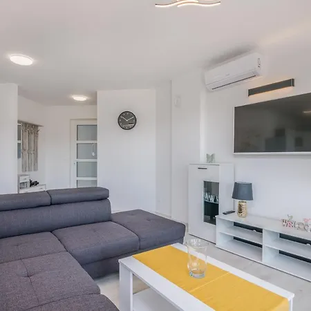 Apartments Villa 