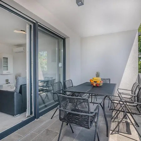 Apartments Villa 