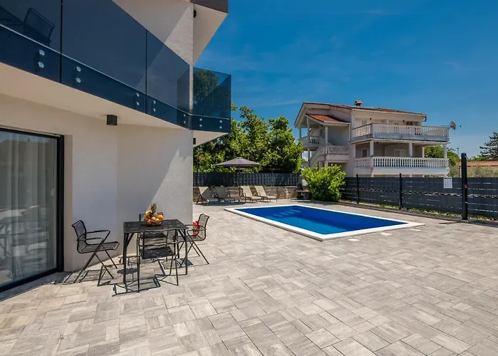 Apartments Villa \